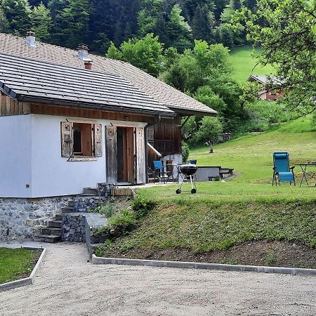 Hostal Le Petit Caboin Seytroux Exterior foto